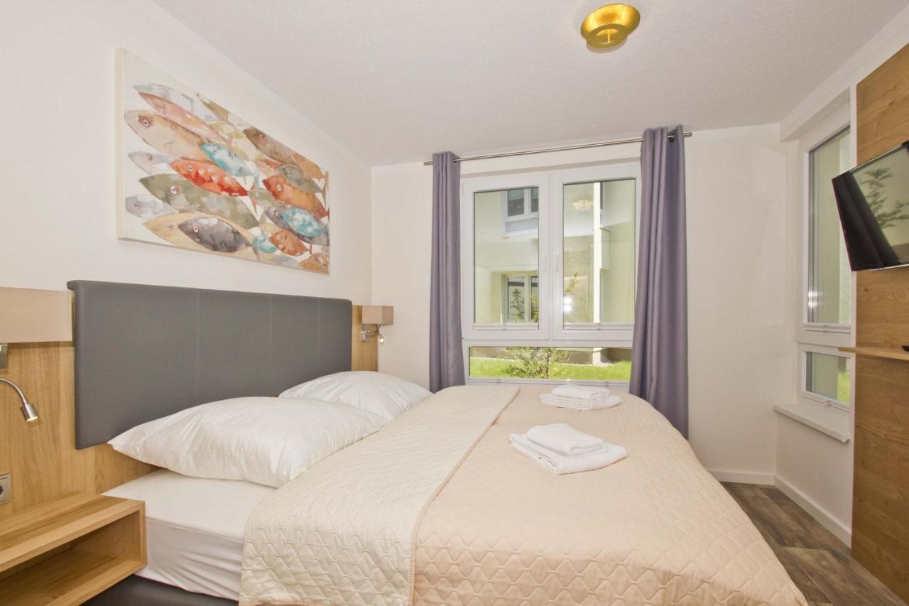 Mit Meerblick Und Terrasse, Gratis Nutzung Vom Ahoi Erlebnisbad Und Sauna In Sellin - Meeresblick Fewo 68 Gohren Bagian luar foto