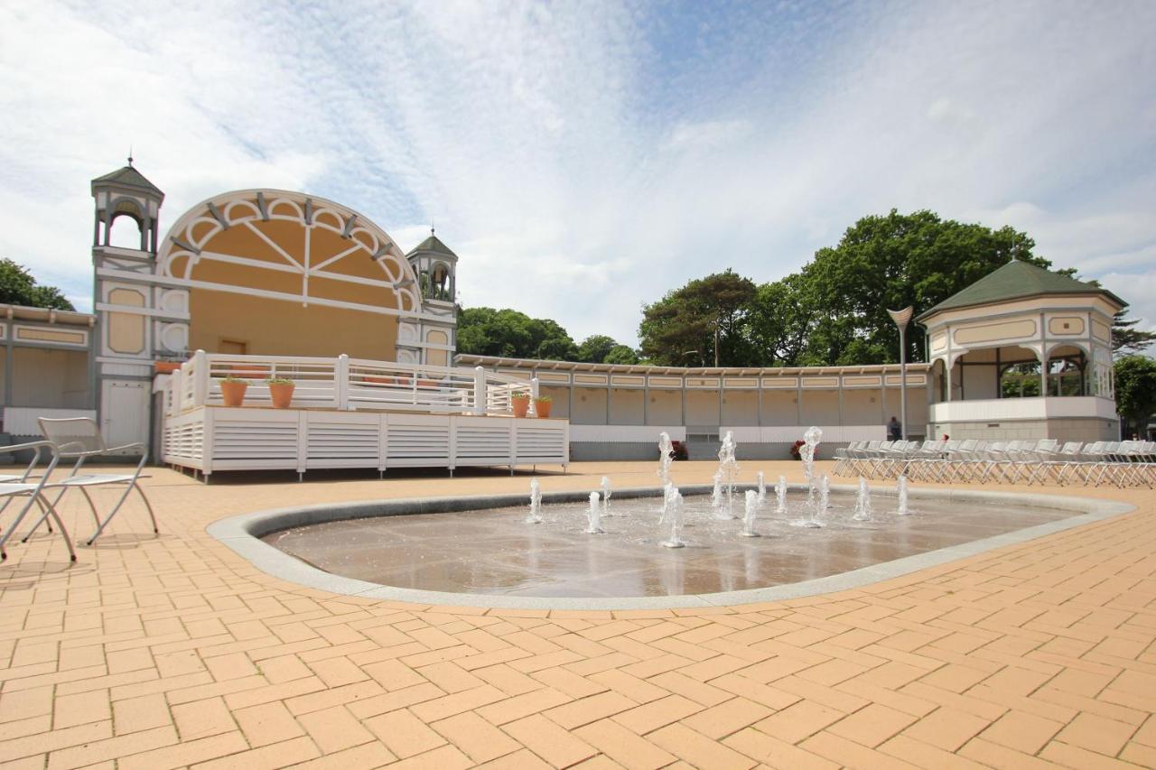 Mit Meerblick Und Terrasse, Gratis Nutzung Vom Ahoi Erlebnisbad Und Sauna In Sellin - Meeresblick Fewo 68 Gohren Bagian luar foto